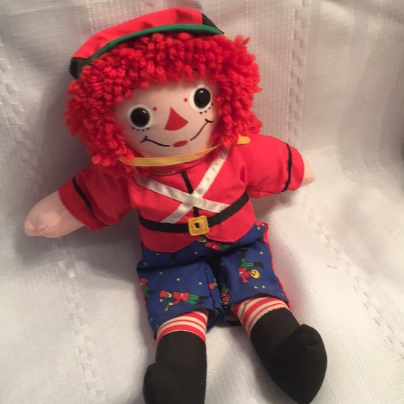Christmas Raggedy Ann and Andy - Picture 3 of 5